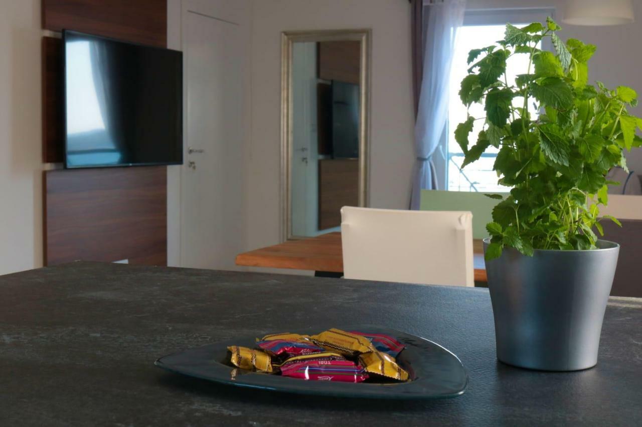 Apartments Gina Trogir Bagian luar foto